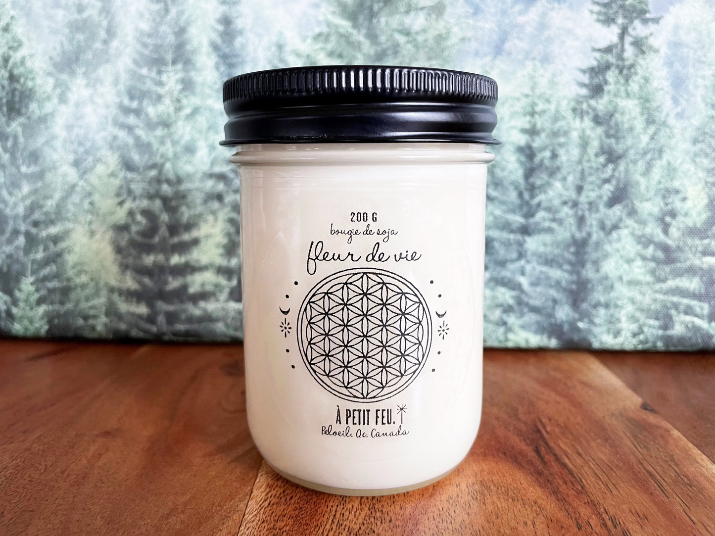 ESSENTIAL OIL CANDLES.