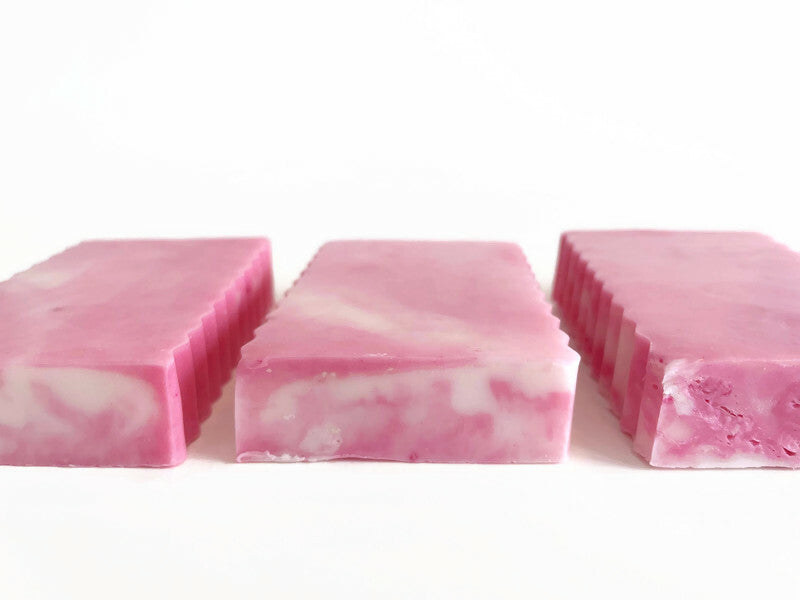 PINK BLACKCURRANT + VANILLA.